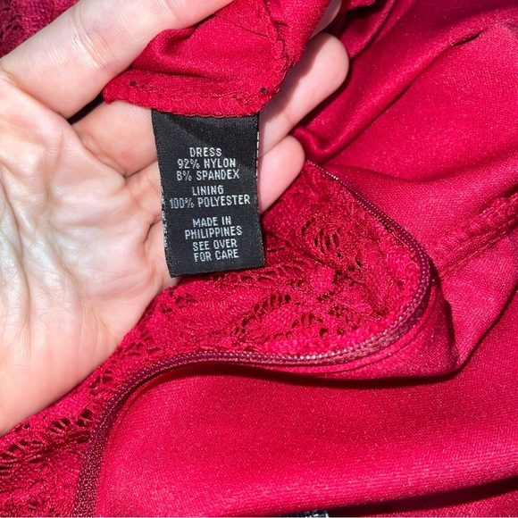 New- By & By Red Lace Dress Junior Size 11 - Picture 5 of 5